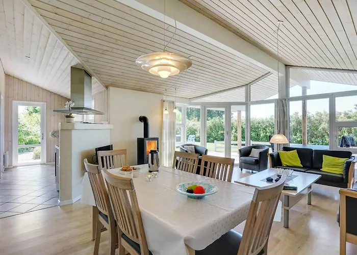 Kajana - 400m From The Sea By Interhome