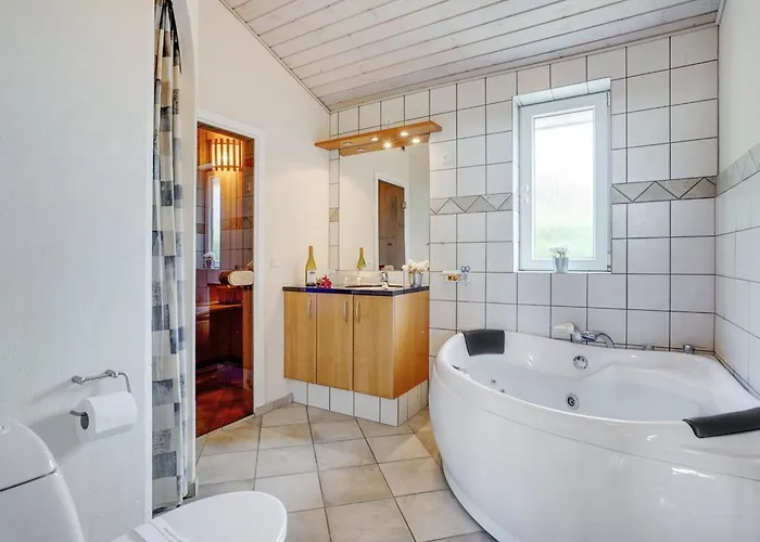 Holiday home Kajana - 400m From The Sea By Interhome *